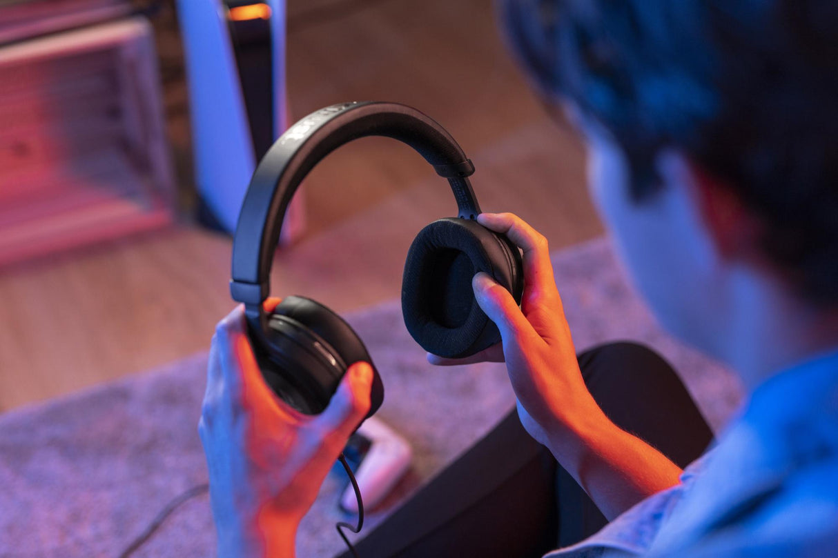 TRUST GXT498 FORTA HEADSET PS5 - SVART