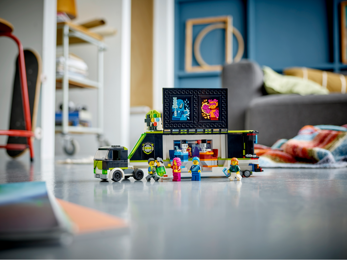 LEGO City - Spelturneringslastbil (60388)