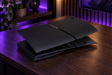 PS5 Standard SLIM Cover - Midnight Black – stemningsbillede