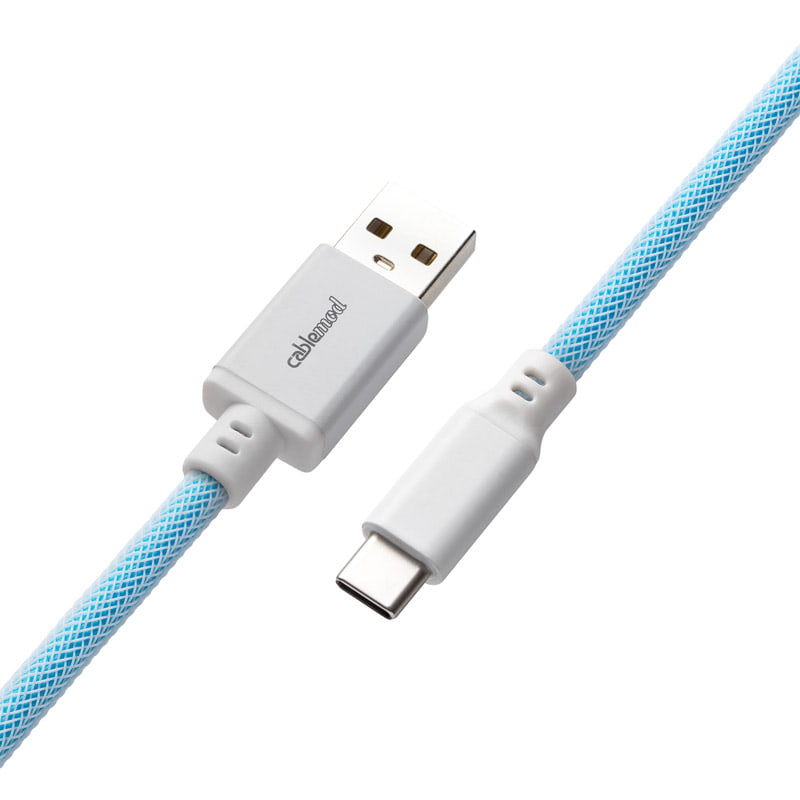 CableMod Pro Coiled Keyboard Cable USB A to USB Type C, Blueberry Cheesecake - 150cm - Geekd Gamernes valg